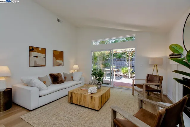 $1,195,000 | 21 Ulster Place, Alameda, CA 94502