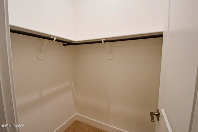 $3,200 | 7587 Calypso Drive, Sparks, NV 89436