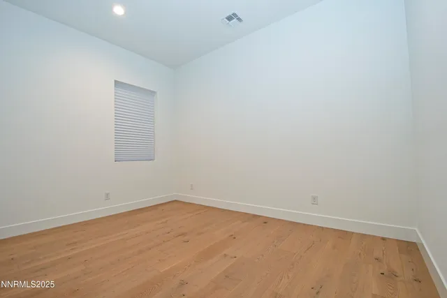 $3,200 | 7587 Calypso Drive, Sparks, NV 89436