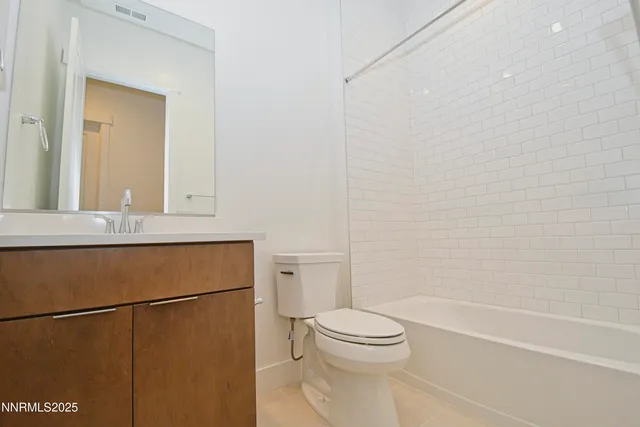 $3,200 | 7587 Calypso Drive, Sparks, NV 89436