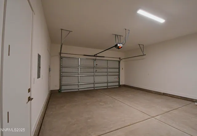 $3,200 | 7587 Calypso Drive, Sparks, NV 89436