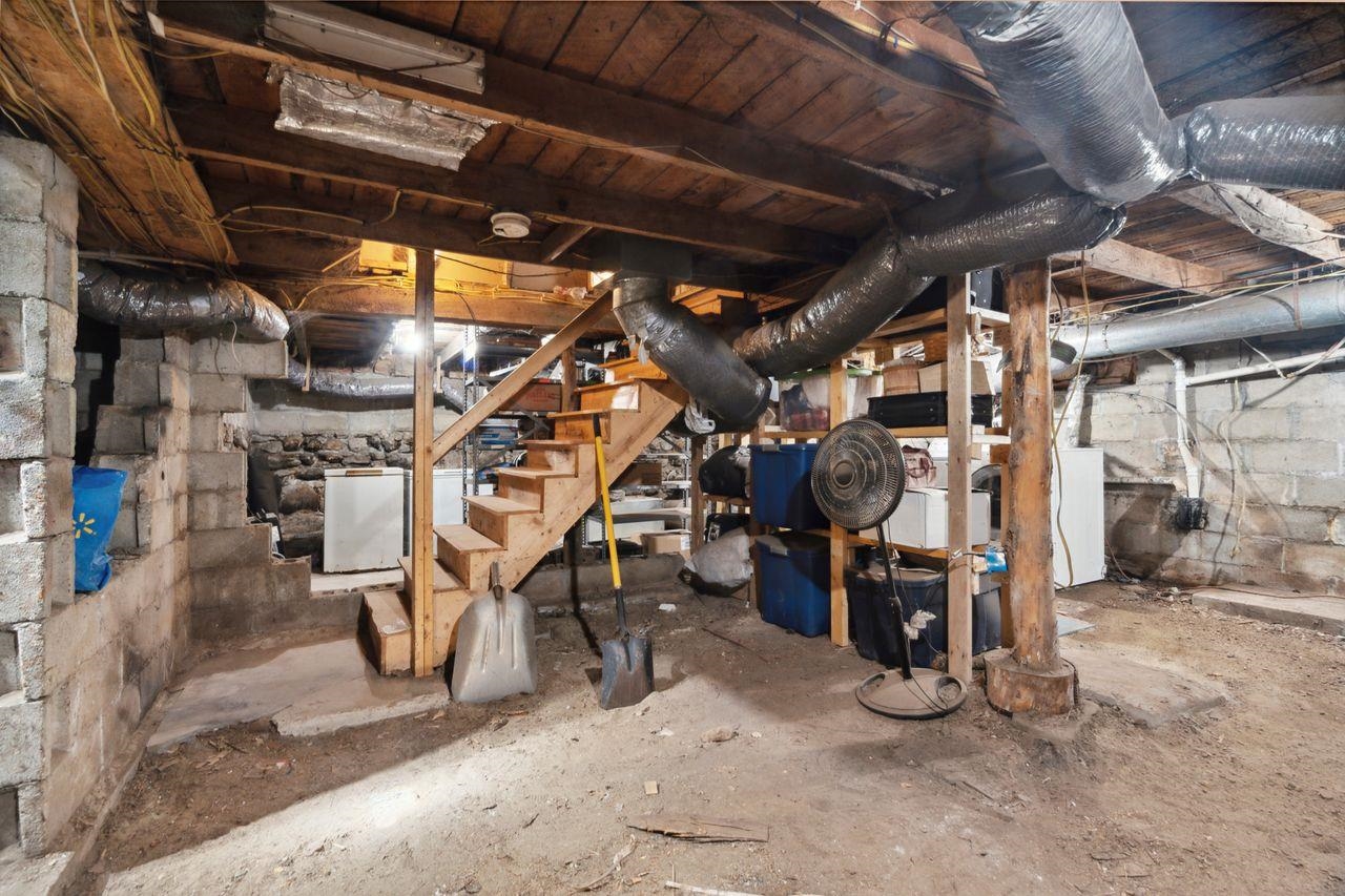 975 Old Rte 25 Rumney, NH 03266 - Photo 14 of 31