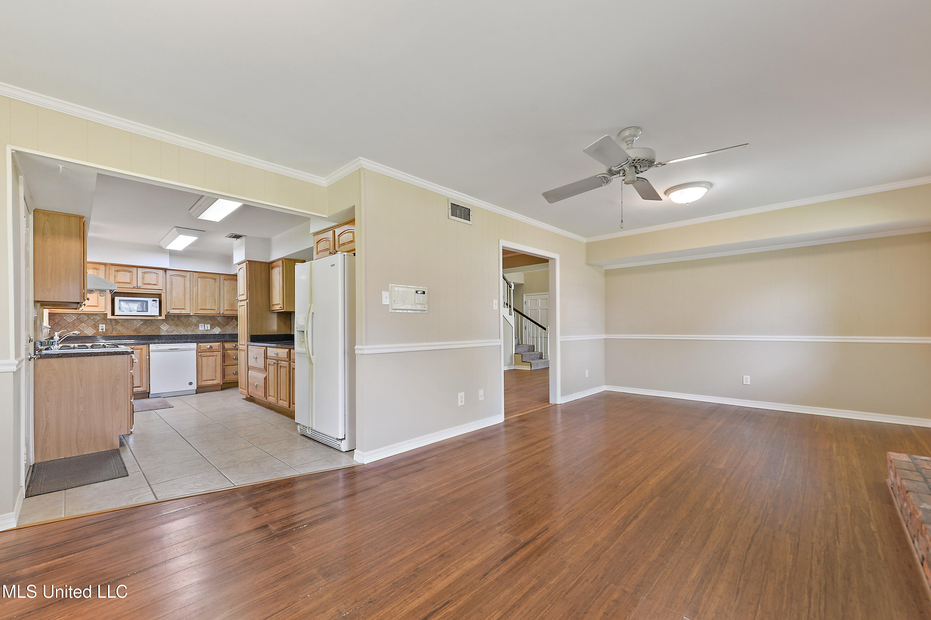 1710 Bates Street Pascagoula, MS 39581 - Photo 10 of 38 010