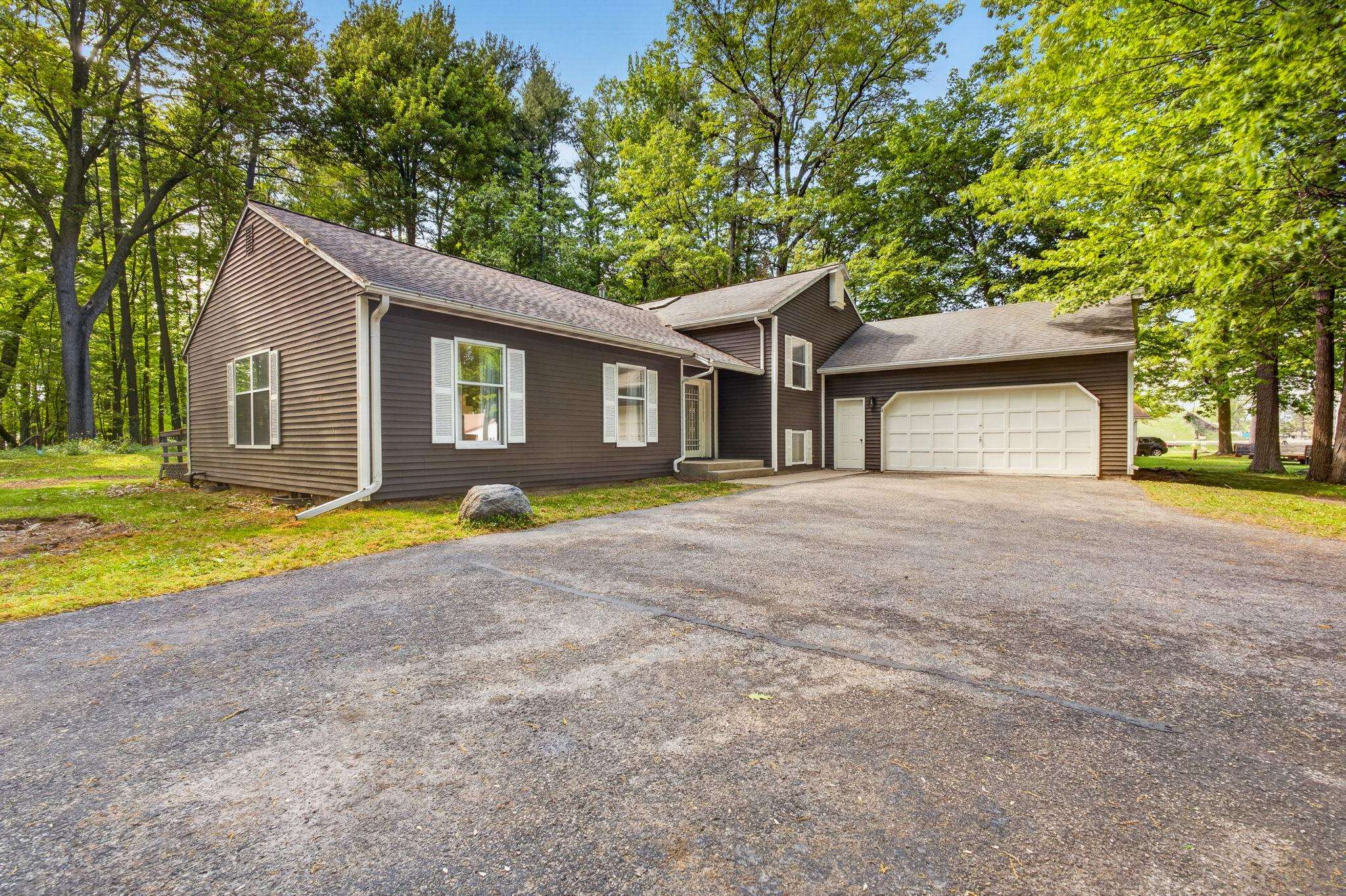 N3087 Woodland Road Marinette, WI 54143 - Photo 1 of 32