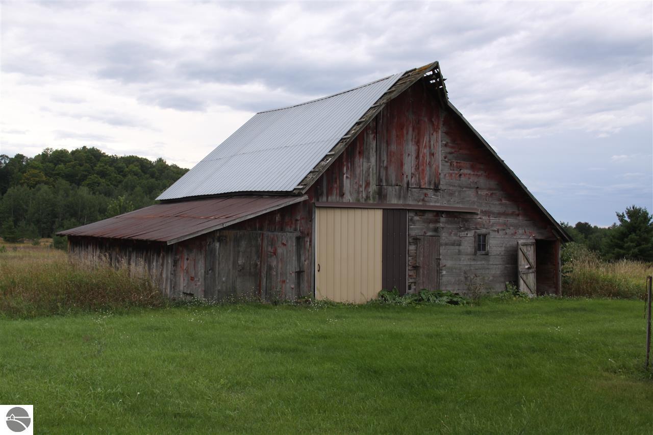 10320 East 12 Road Manton, MI 49663 - Photo 26 of 55 1791420-25.JPG