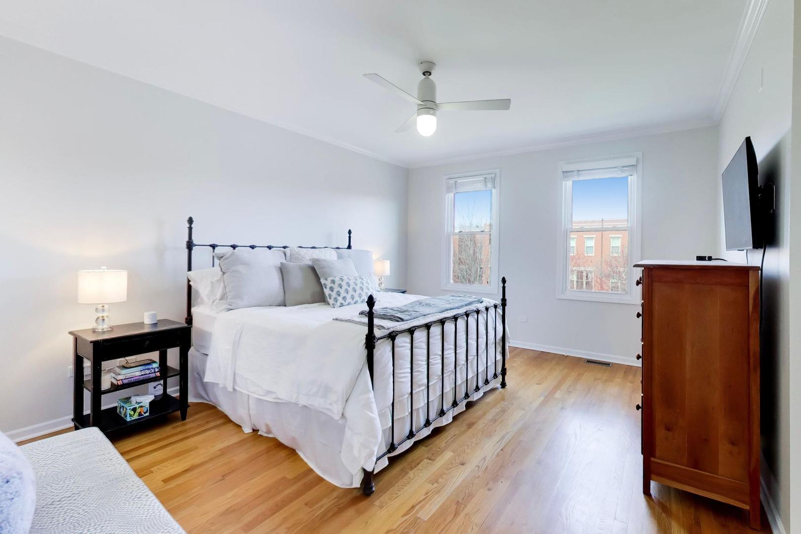4010 North Clark Street, Unit C Chicago, IL 60613 - Photo 30 of 39