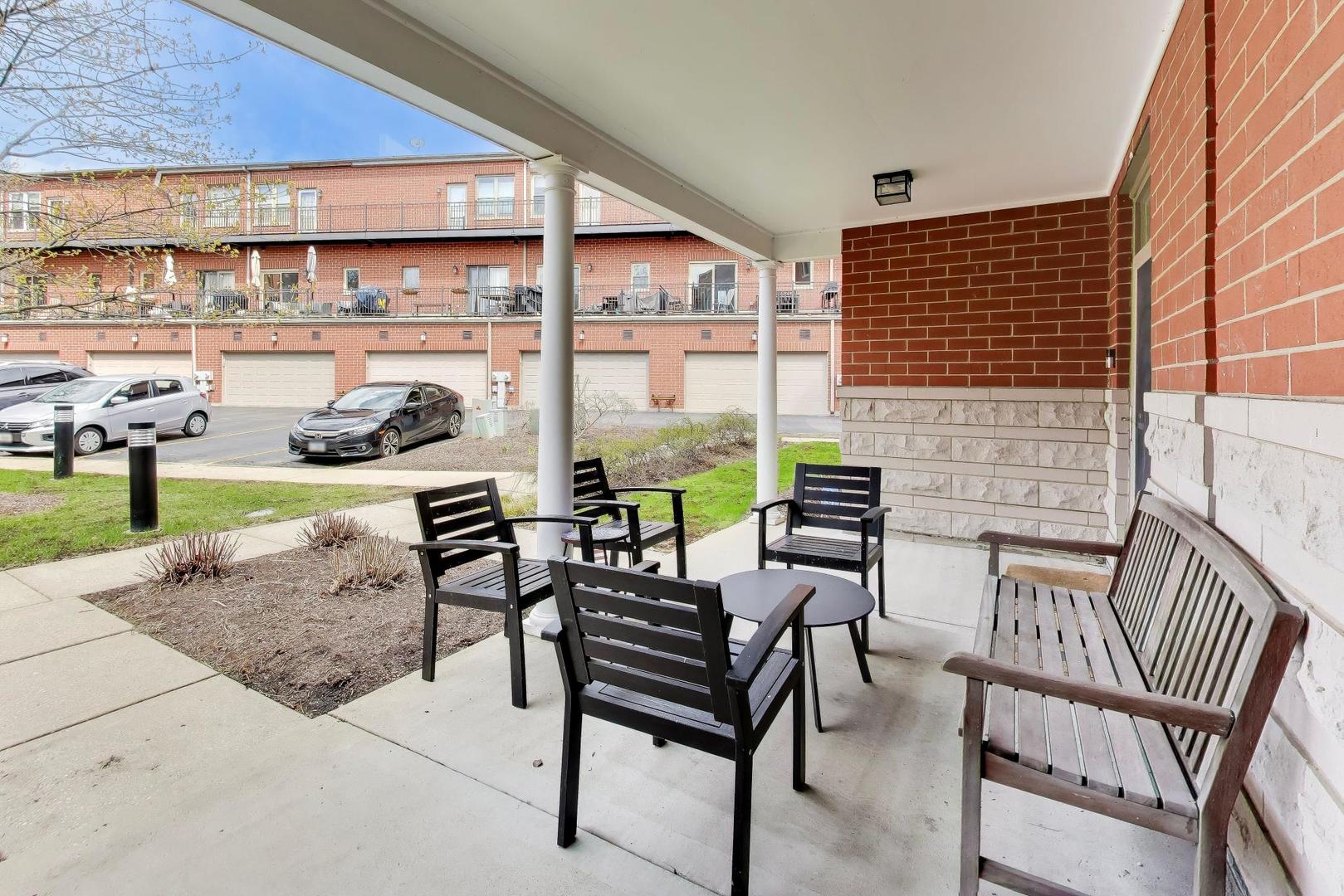 4010 North Clark Street, Unit C Chicago, IL 60613 - Photo 5 of 39