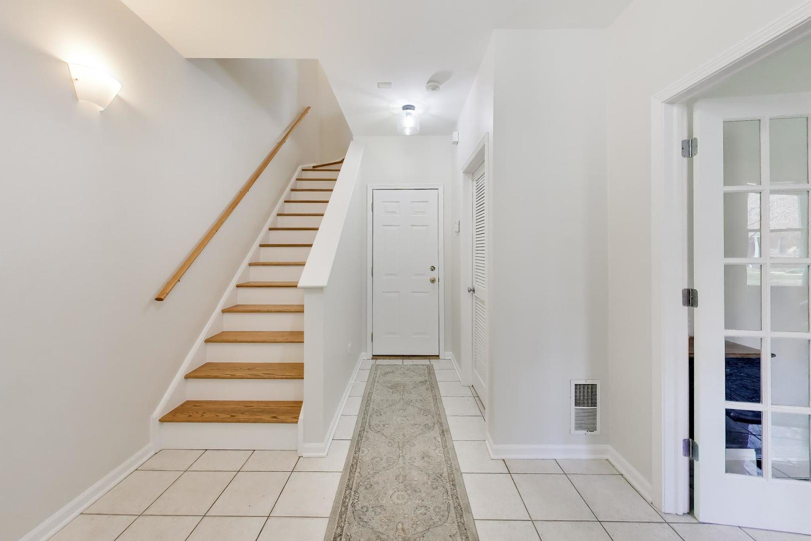 4010 North Clark Street, Unit C Chicago, IL 60613 - Photo 6 of 39