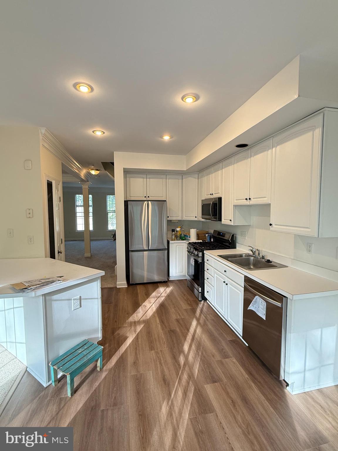 17301 Pacific Rim Terrace Dumfries, VA 22025 - Photo 18 of 36