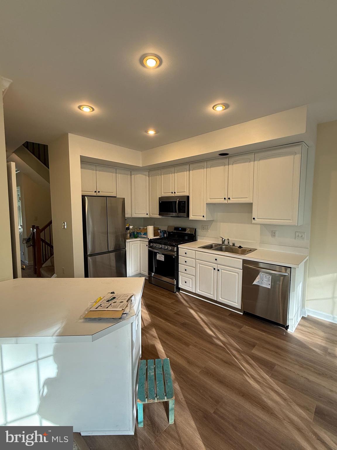 17301 Pacific Rim Terrace Dumfries, VA 22025 - Photo 19 of 36