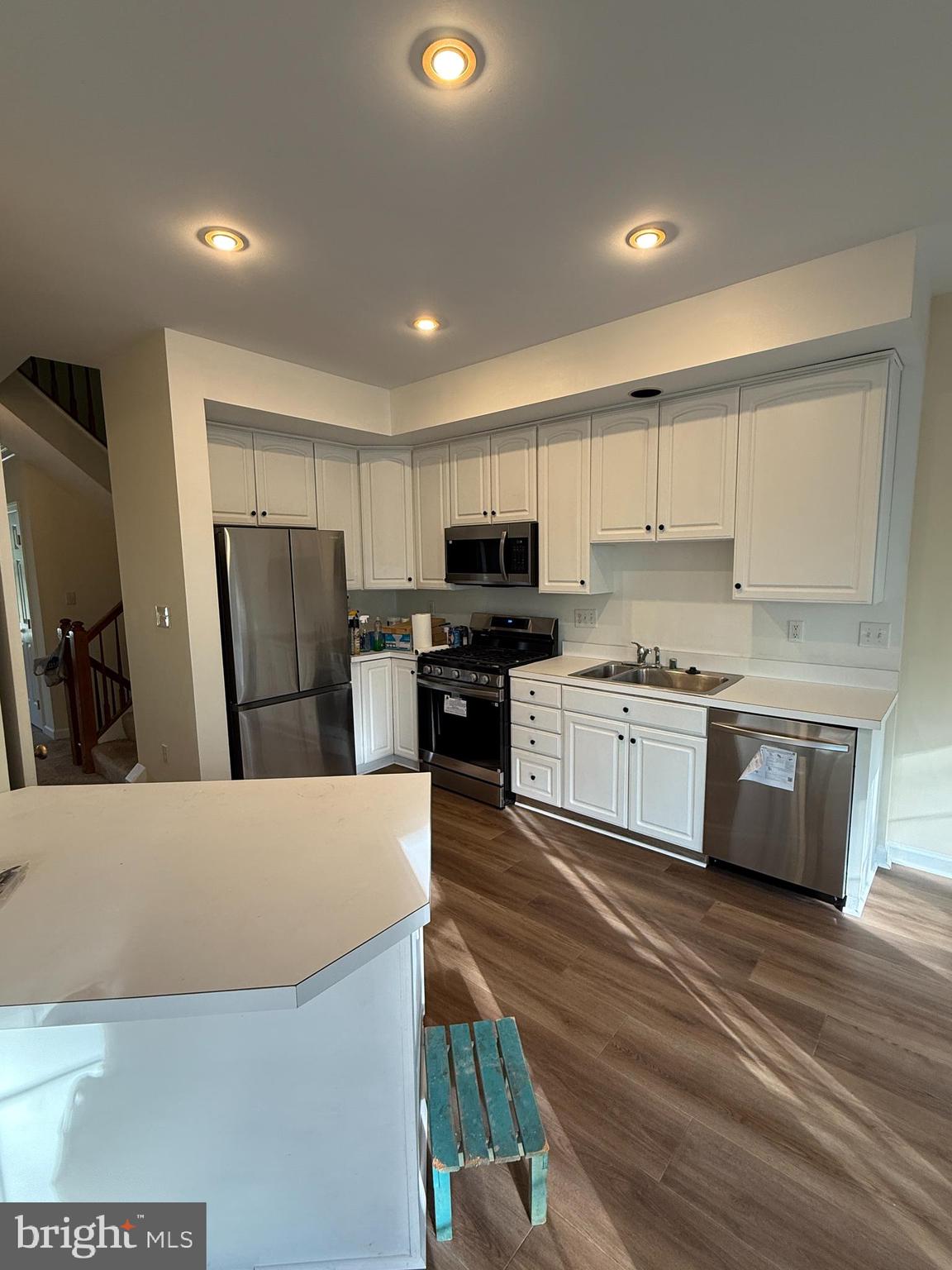 17301 Pacific Rim Terrace Dumfries, VA 22025 - Photo 20 of 36