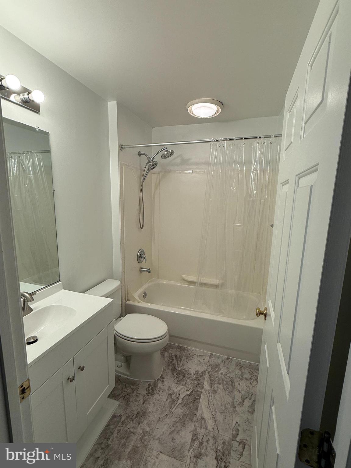 17301 Pacific Rim Terrace Dumfries, VA 22025 - Photo 26 of 36