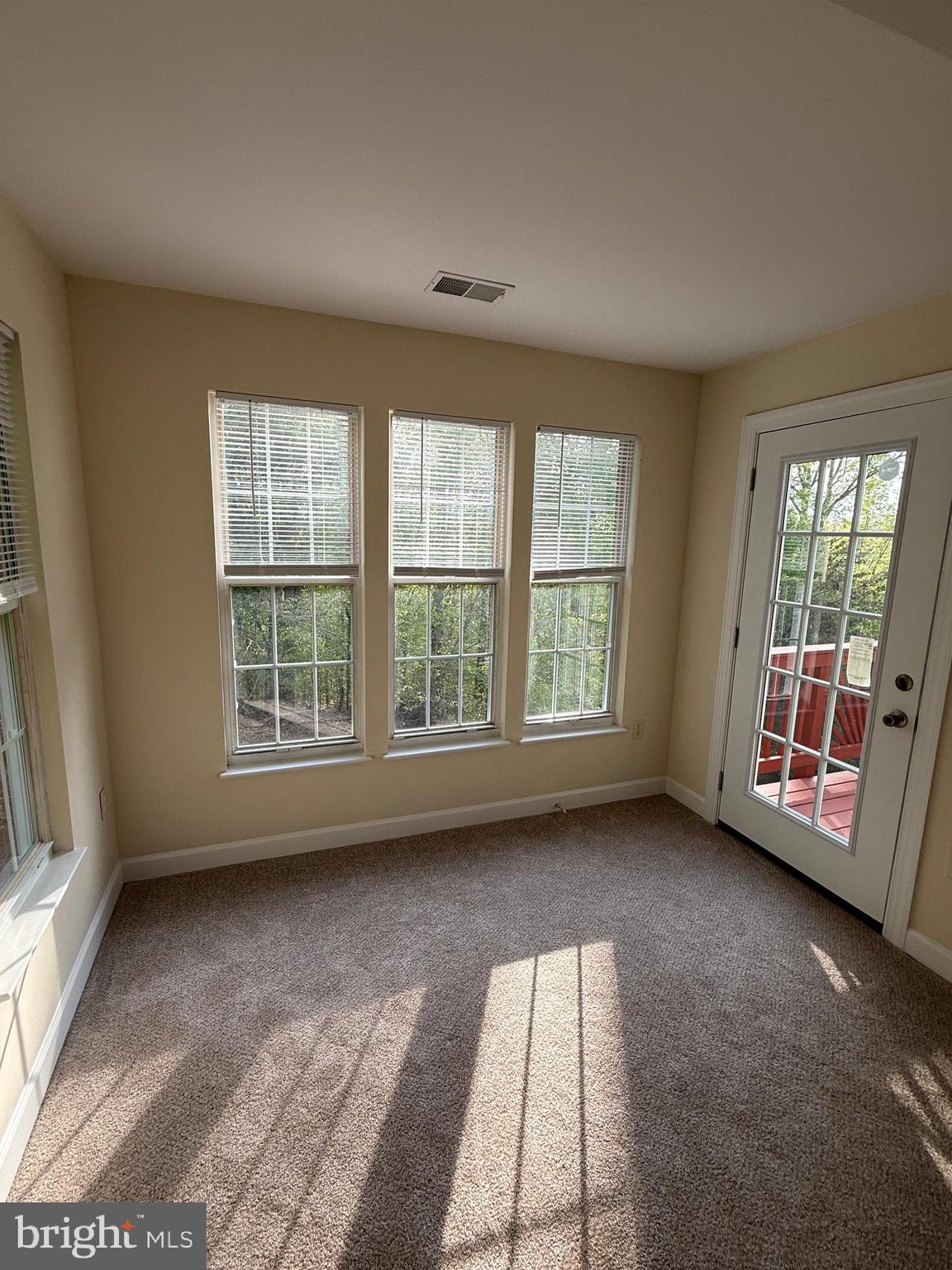 17301 Pacific Rim Terrace Dumfries, VA 22025 - Photo 31 of 36