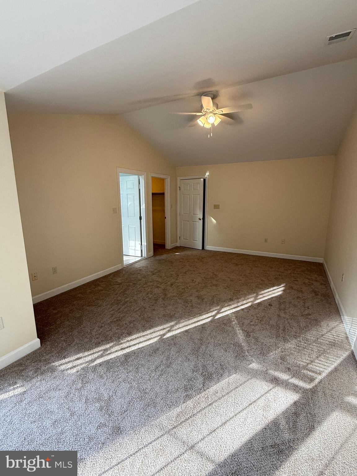 17301 Pacific Rim Terrace Dumfries, VA 22025 - Photo 32 of 36