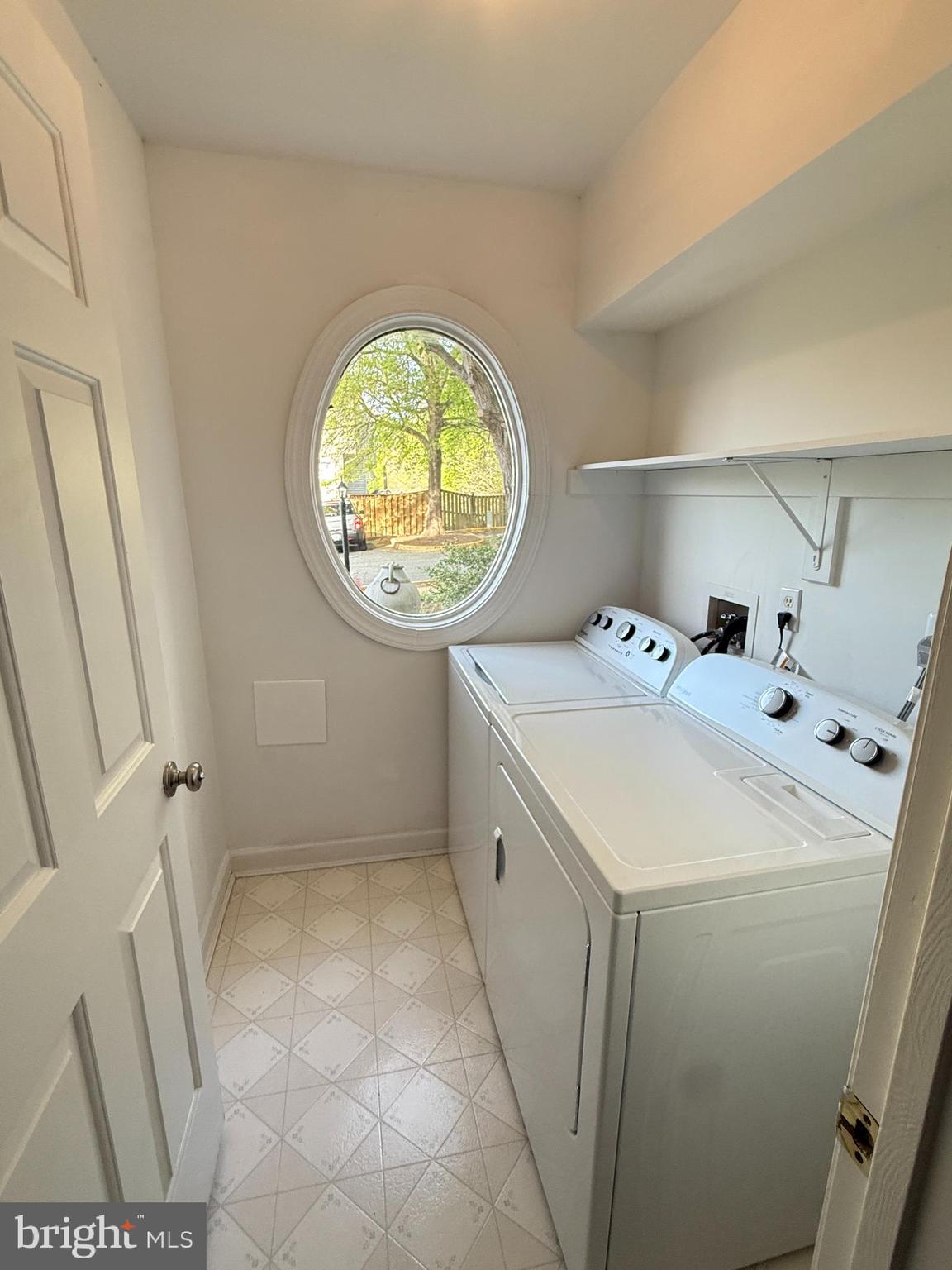 17301 Pacific Rim Terrace Dumfries, VA 22025 - Photo 9 of 36