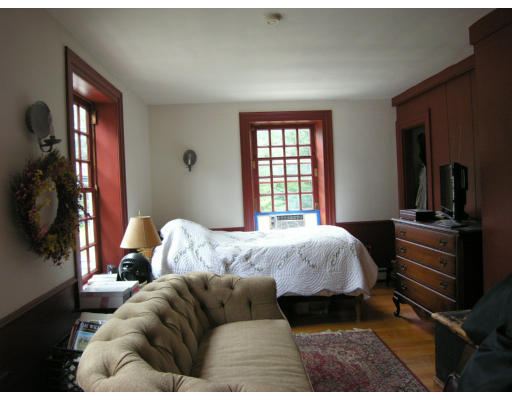 79 Pine Street Dover, MA 02030 - Photo 7 of 14