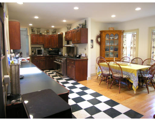 79 Pine Street Dover, MA 02030 - Photo 10 of 14