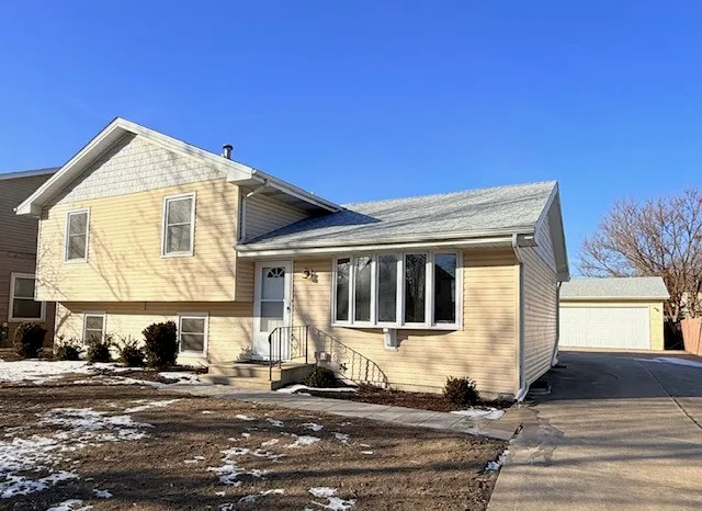 $380,000 | 2509 Ruth Fitzgerald Drive, Plainfield, IL 60586