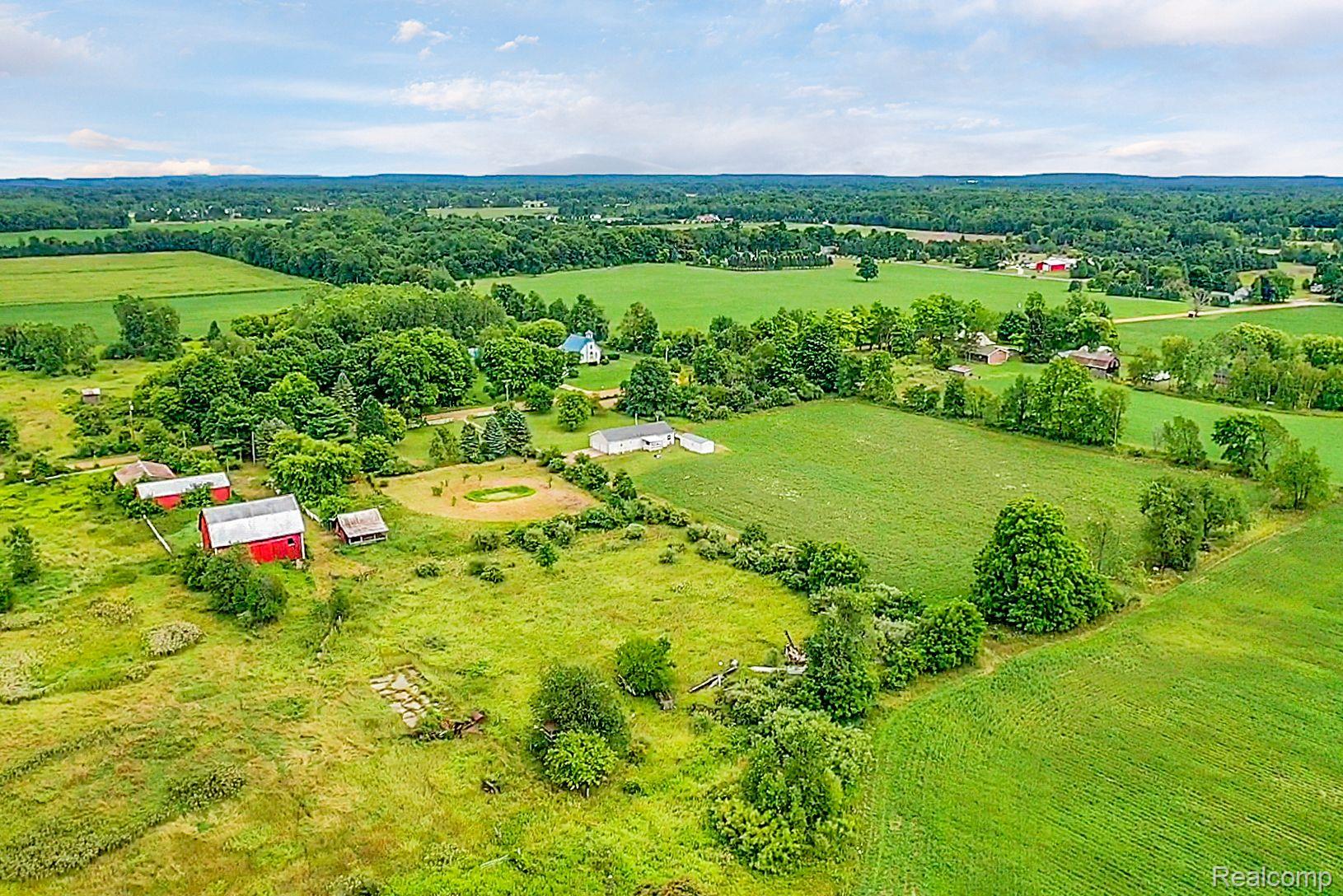6153 Booth Road North Branch, MI 48461 - Photo 31 of 32 Gallery Image 31
