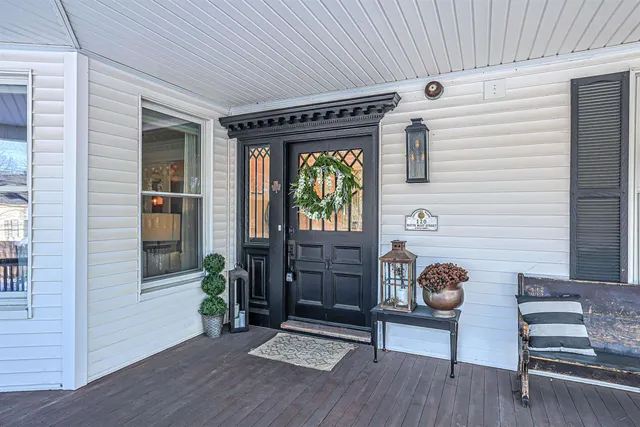 $1,000,000 | 120 South Mast Street, Goffstown, NH 03045