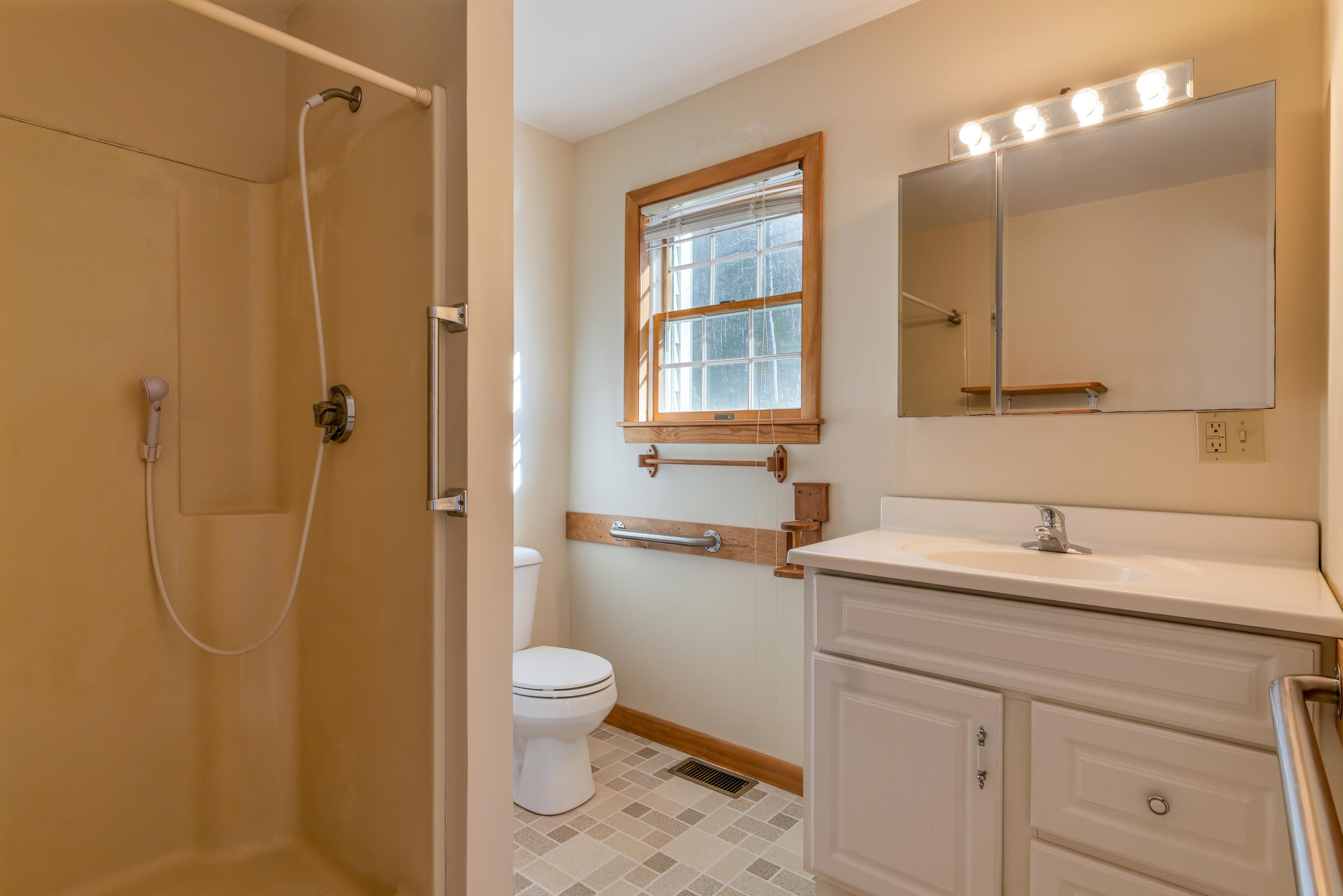 31 Newbury Neck Road Surry, ME 04684 - Photo 10 of 27 Primary Bath