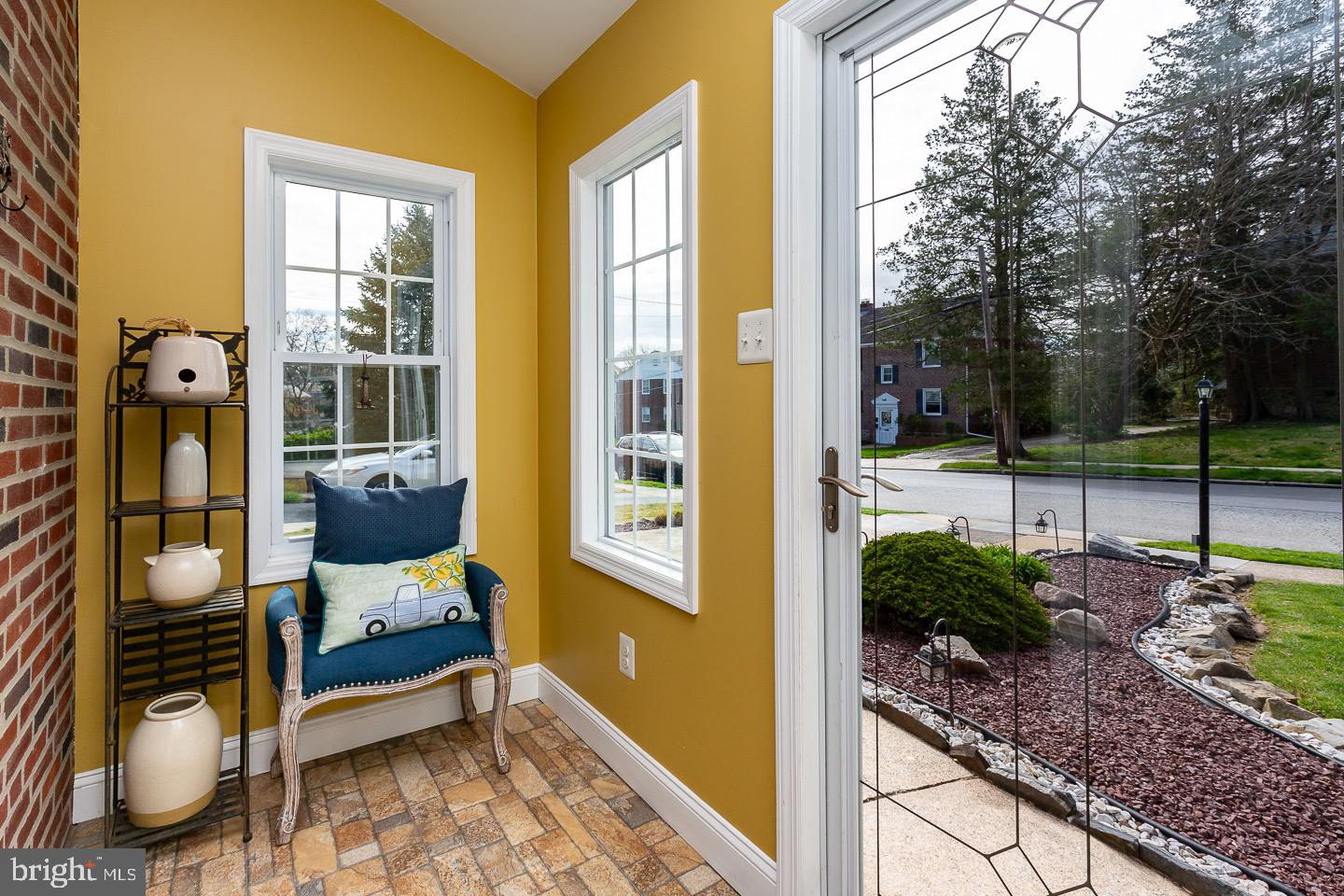 1209 Dermond Road Drexel Hill, PA 19026 - Photo 15 of 35 Vestibule