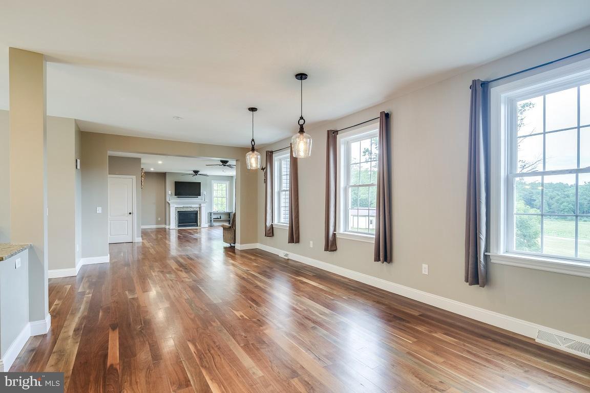 3324 Flickinger Road Westminster, MD 21158 - Photo 18 of 52 Dining Room