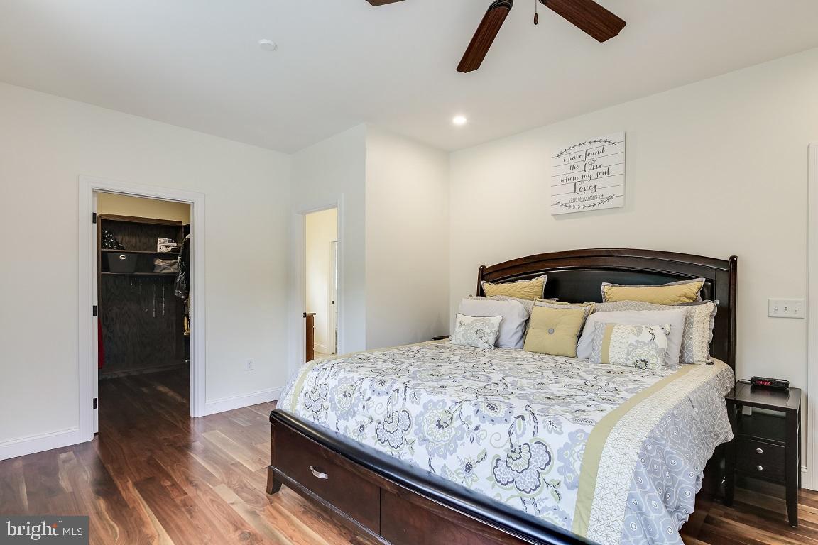 3324 Flickinger Road Westminster, MD 21158 - Photo 25 of 52 Main level Owner's Bedroom with walk-in closet