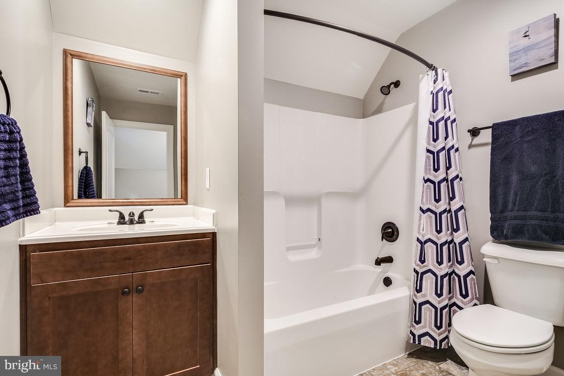 3324 Flickinger Road Westminster, MD 21158 - Photo 32 of 52 Upper Level Full Bathroom