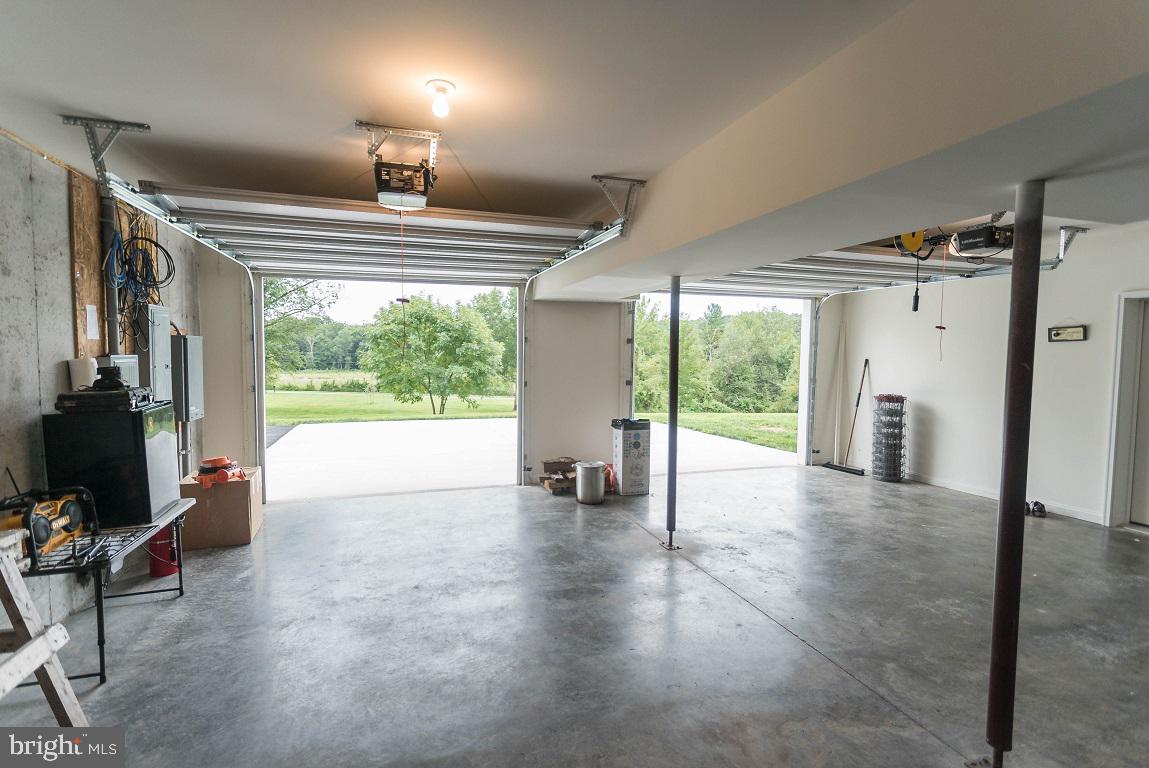 3324 Flickinger Road Westminster, MD 21158 - Photo 41 of 52 Garage interior