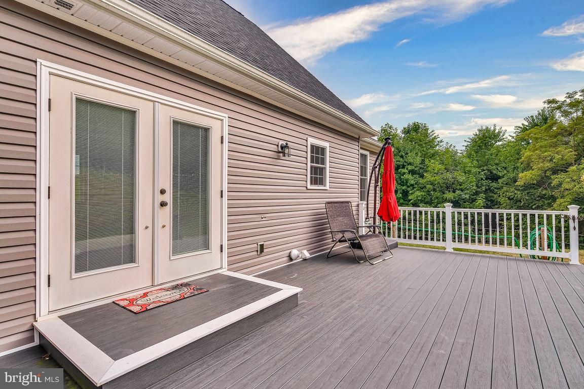 3324 Flickinger Road Westminster, MD 21158 - Photo 46 of 52 Deck