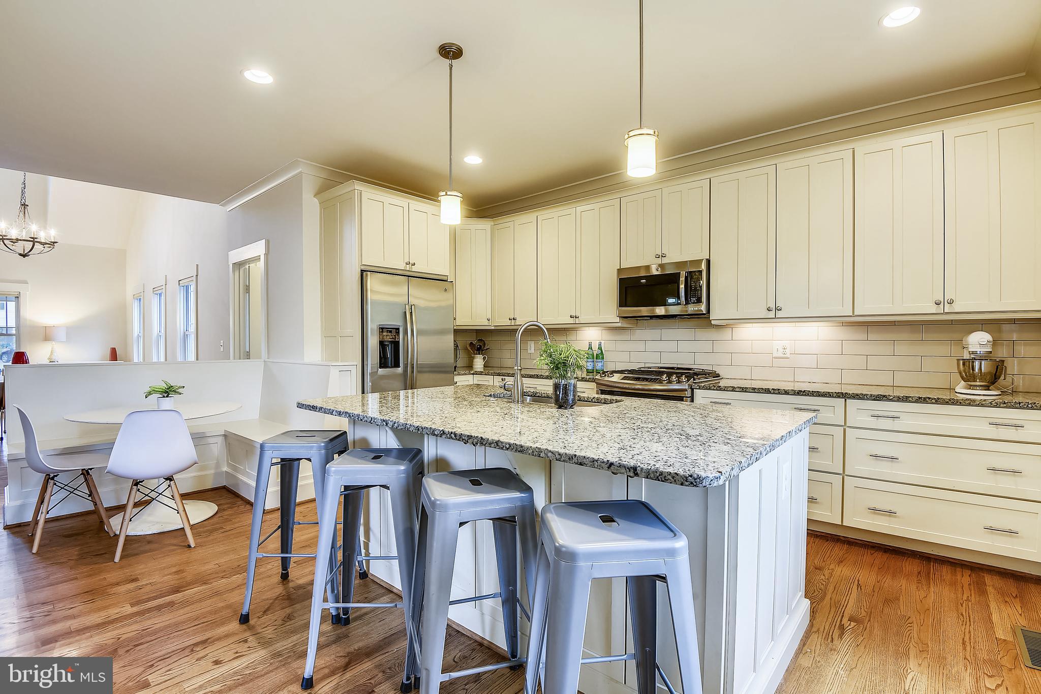 8046 Washington Road Alexandria, VA 22308 - Photo 2 of 50 Picture Perfect Kitchen