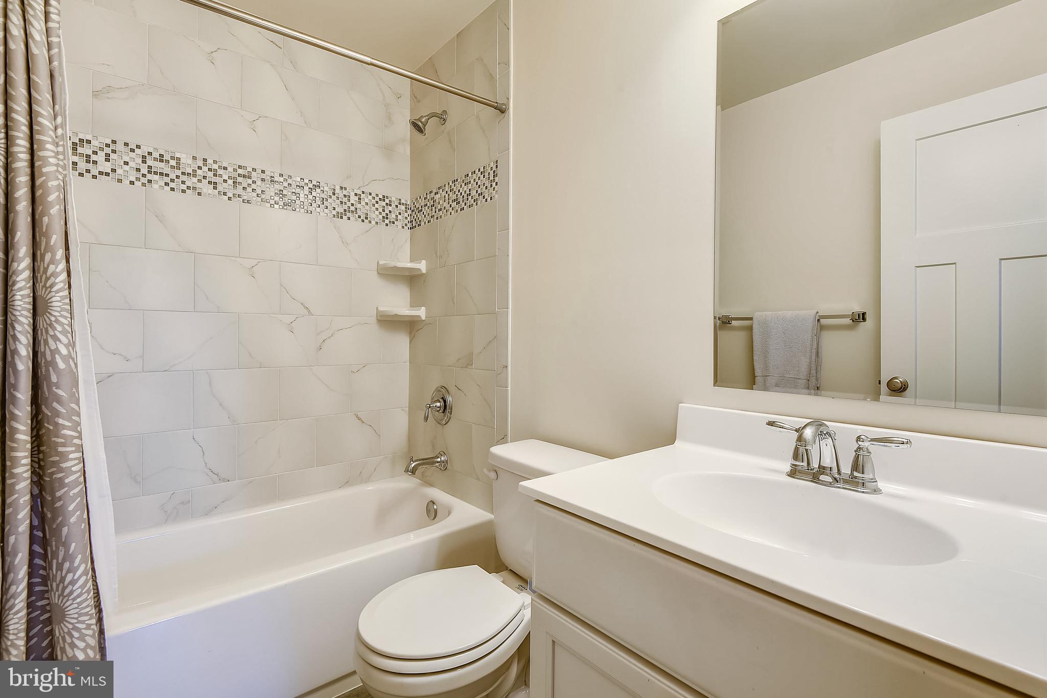 8046 Washington Road Alexandria, VA 22308 - Photo 31 of 50 Upper Level Full Bath