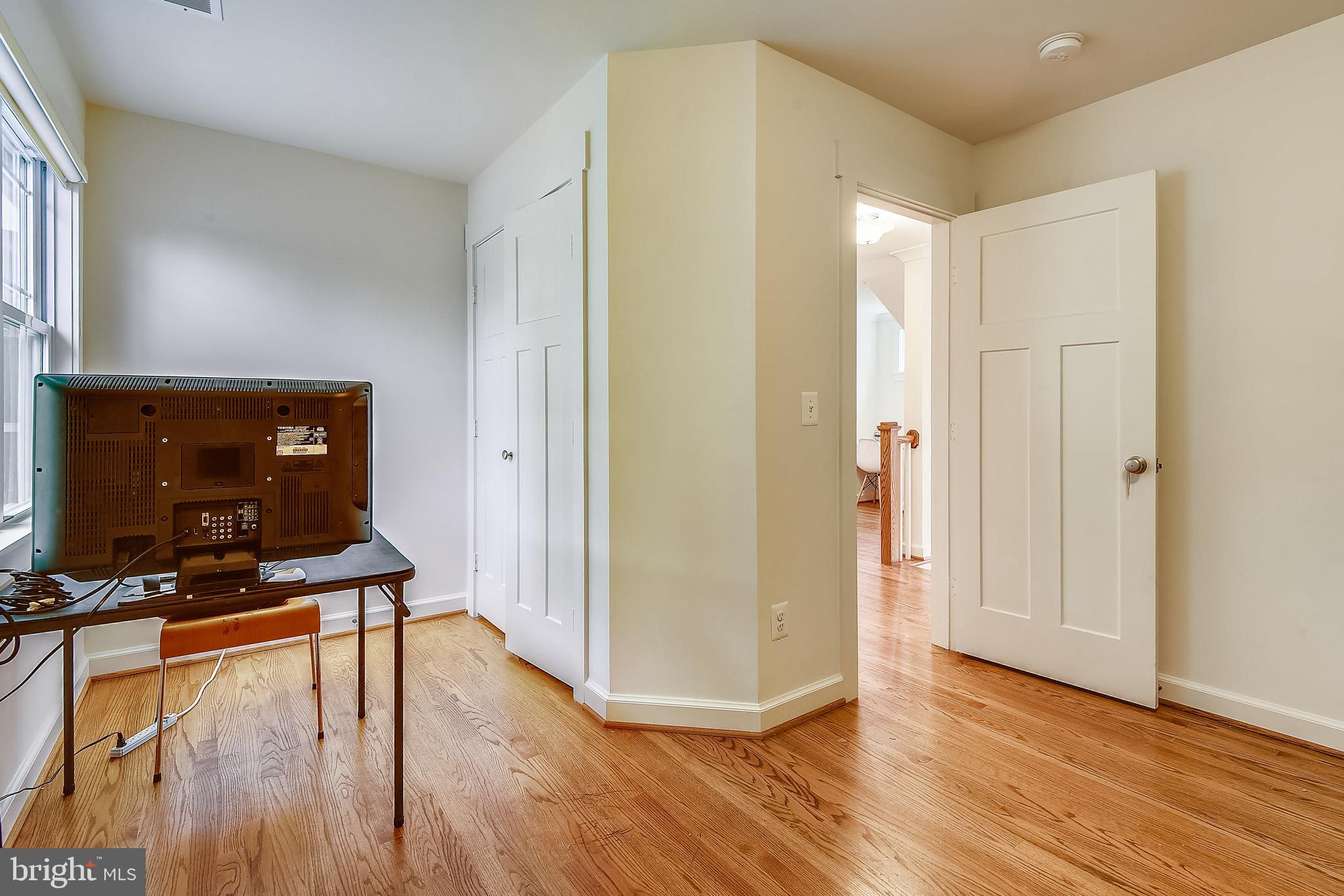 8046 Washington Road Alexandria, VA 22308 - Photo 33 of 50 Upper Level bedroom 2 nook