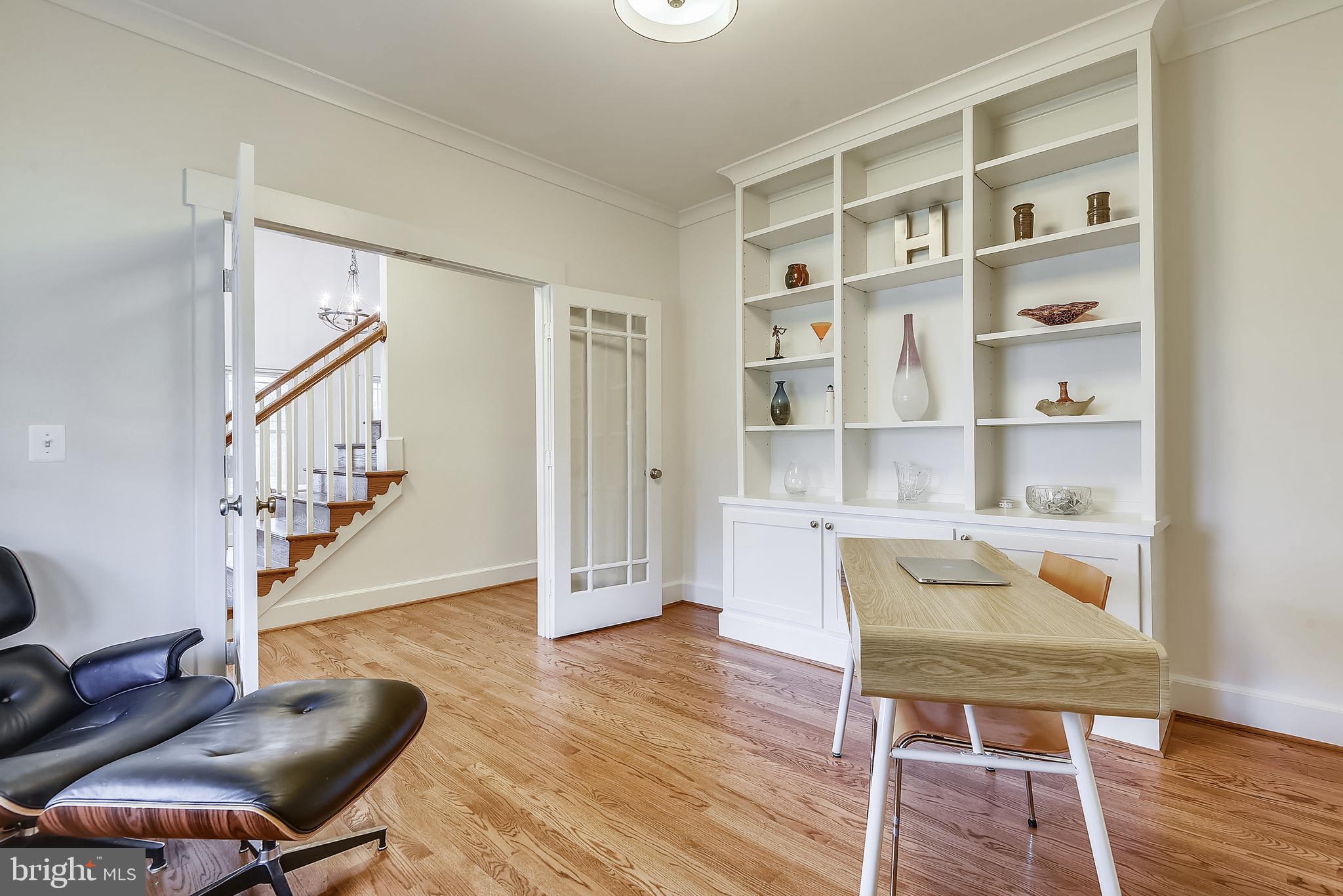 8046 Washington Road Alexandria, VA 22308 - Photo 8 of 50 Office with Built ins