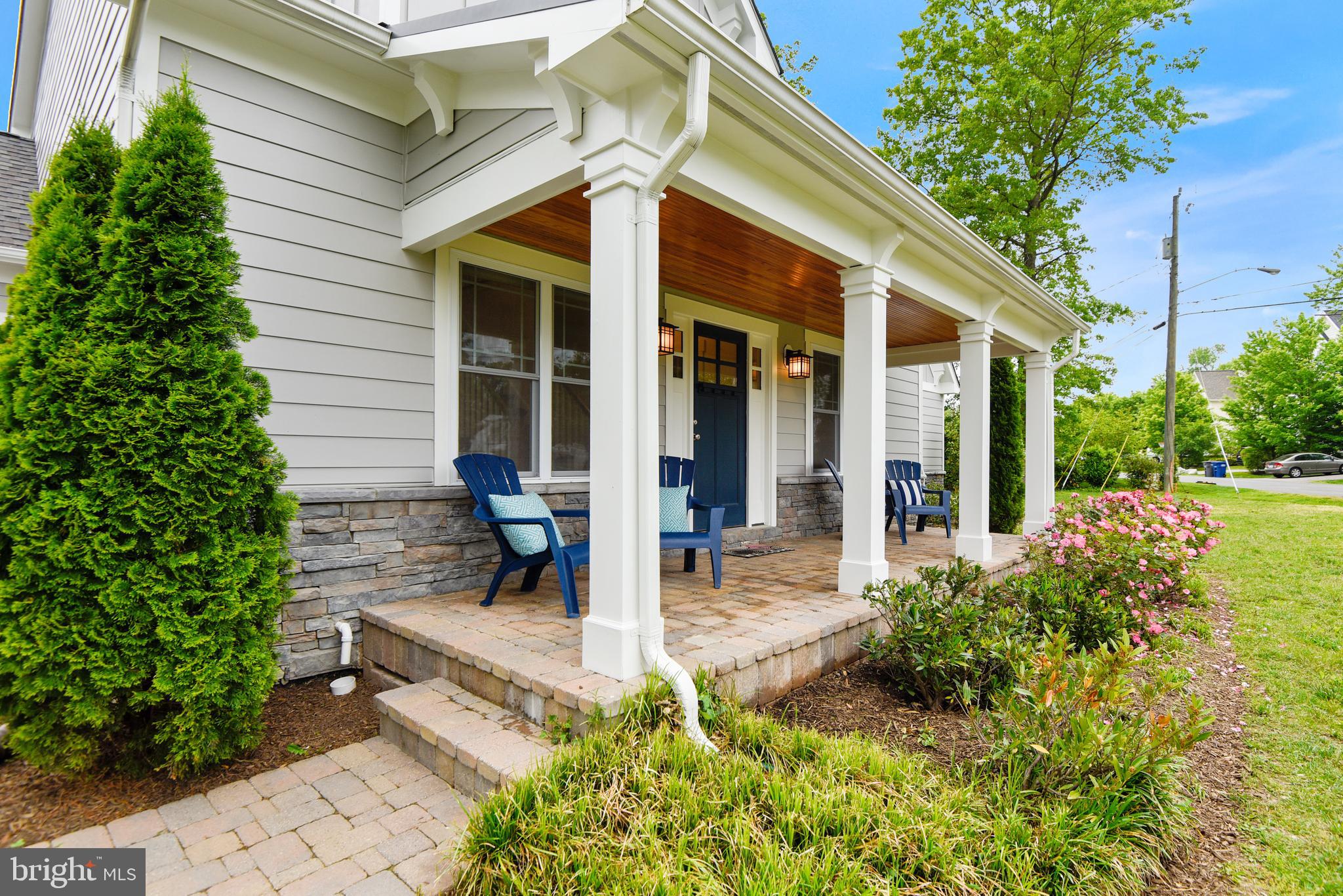 8046 Washington Road Alexandria, VA 22308 - Photo 9 of 50 Charming front porch