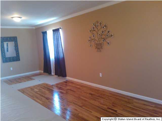 244 Mill Road Staten Island, NY 10306 - Photo 6 of 20 Additional Photo