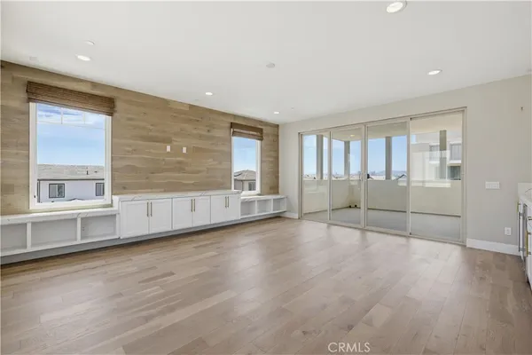 $5,500 | 215 Carmine, Irvine, CA 92618