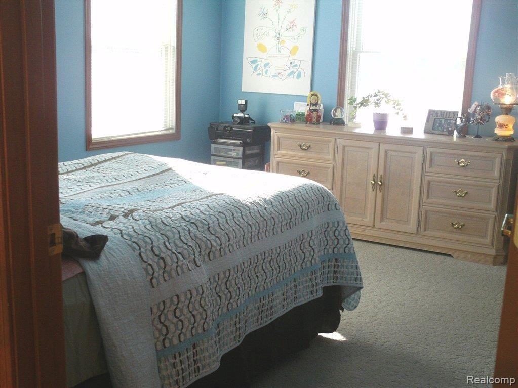 86 Vernier Road Grosse Pointe, MI 48236 - Photo 20 of 25 IMAG1361.JPG