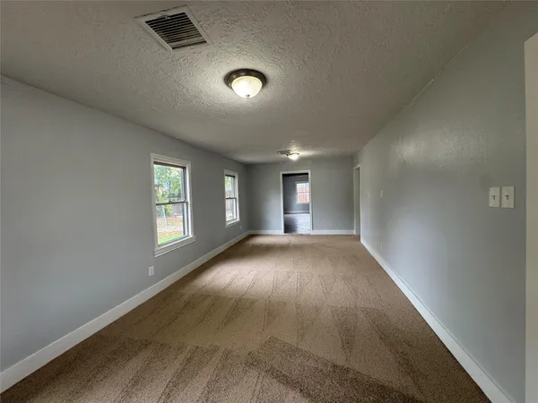 $1,500 | 710 Alvin Street, Pasadena, TX 77506