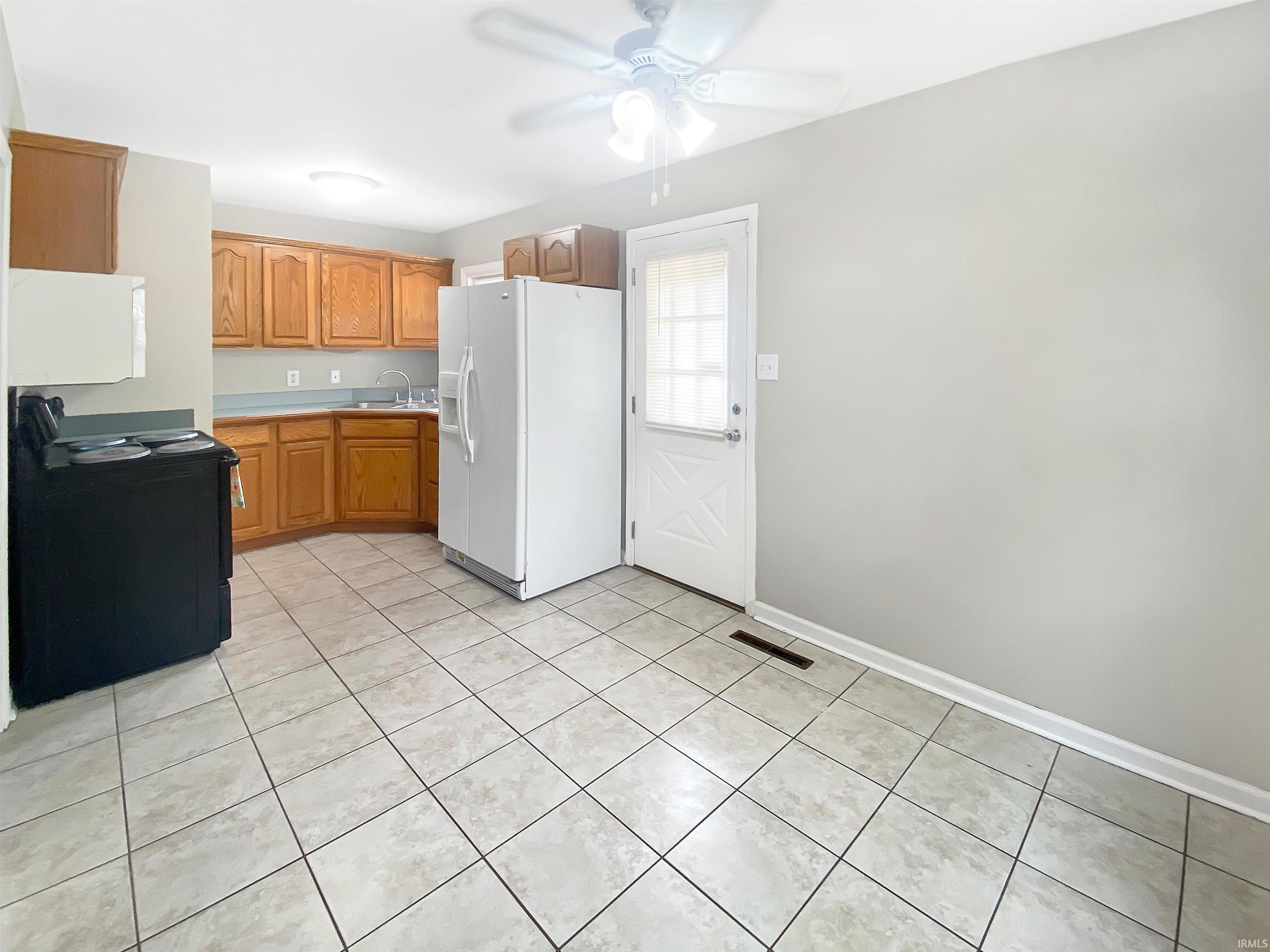 5204 Chadwick Road Evansville, IN 47710 - Photo 9 of 23 Gallery Image 9