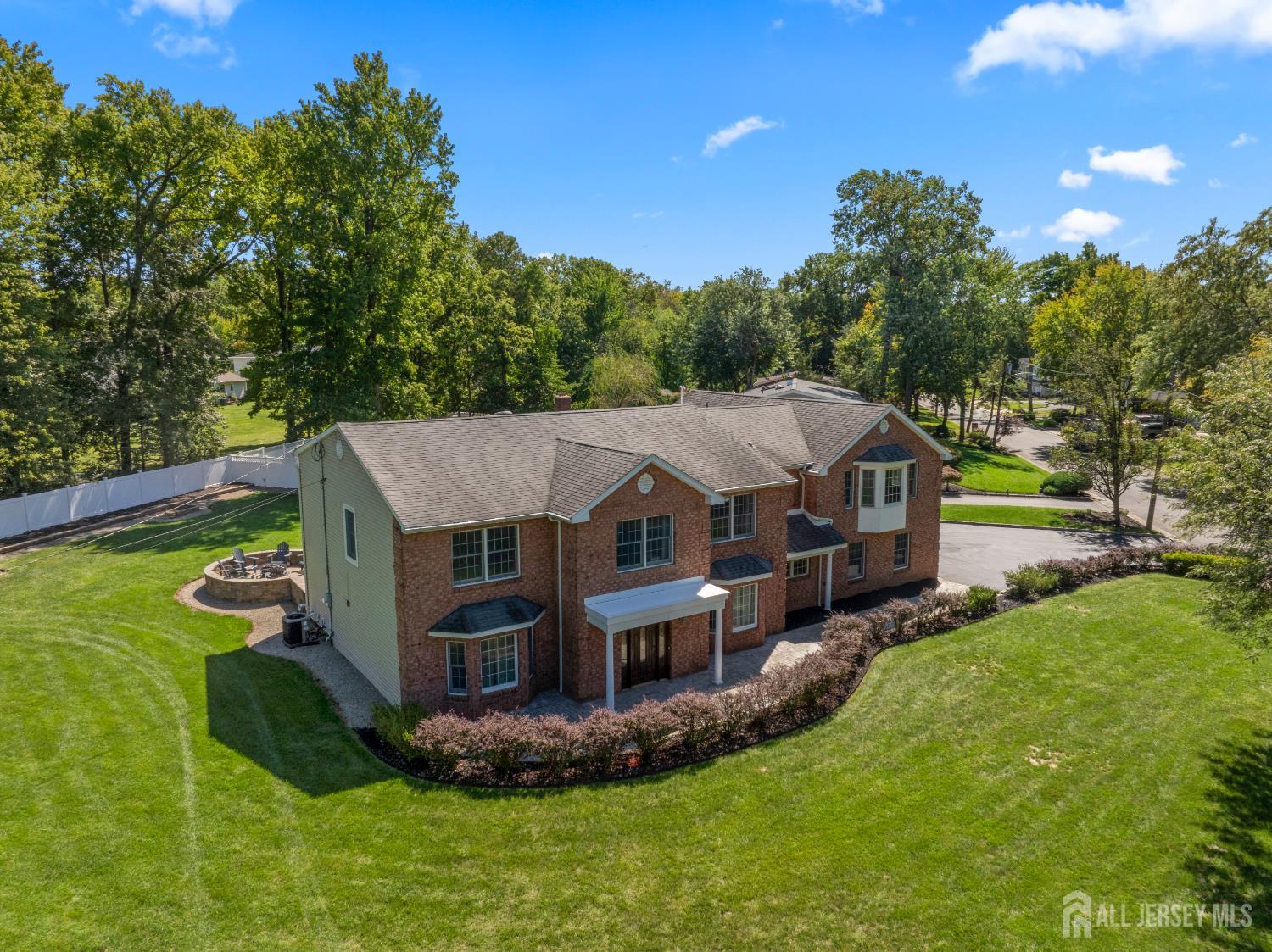 19 Bradford Road Edison, NJ 08820 - Photo 2 of 76 Gallery Image 2