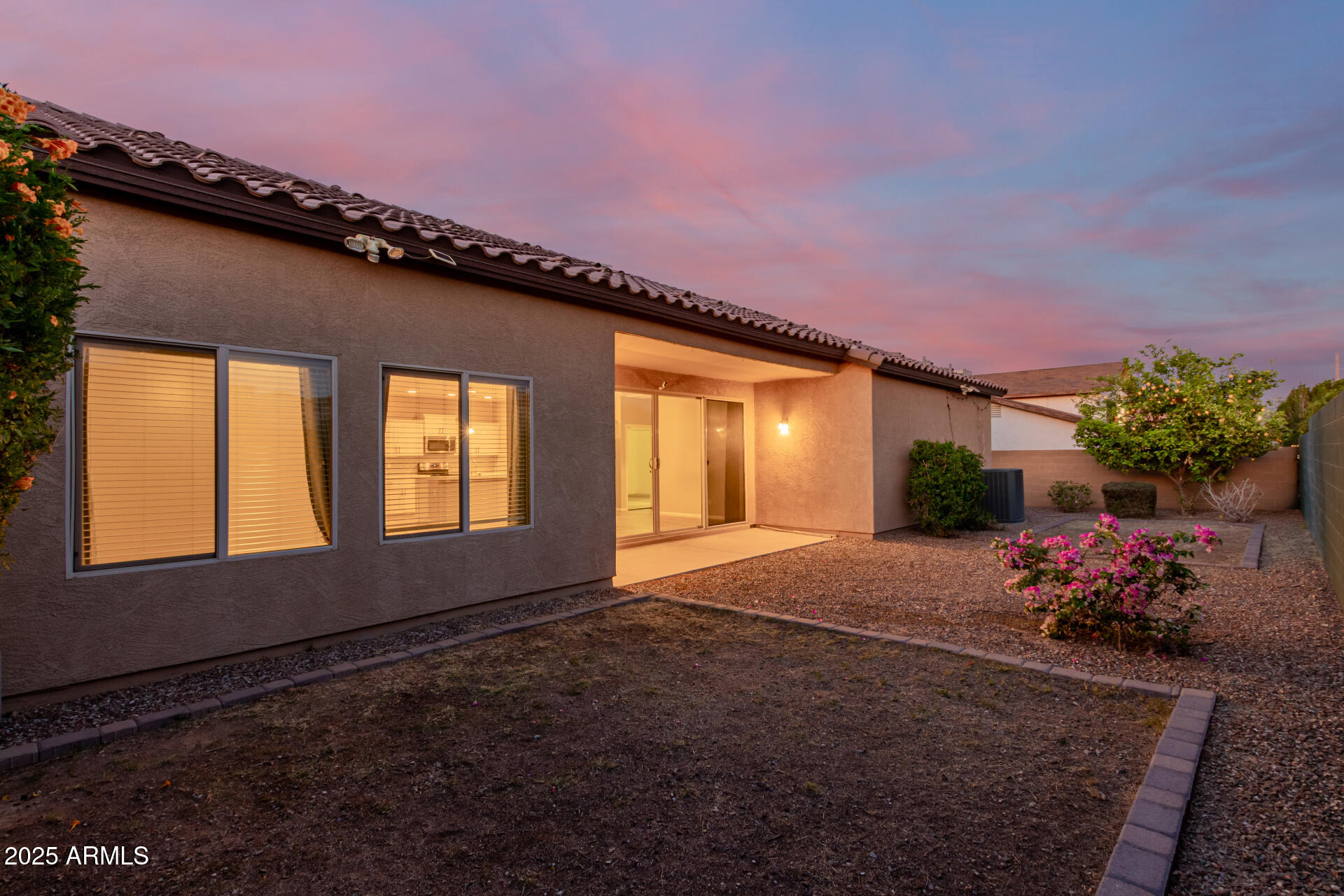 1349 East Fremont Road Phoenix, AZ 85042 - Photo 7 of 40 27 Fremont