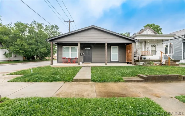 $324,900 | 1422 East Elm Street, New Albany, IN 47150