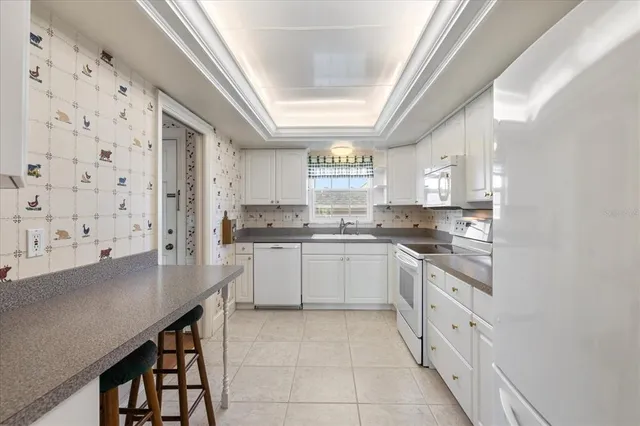 $399,900 | 139 Bluff View Drive, Unit 405, Belleair Bluffs, FL 33770