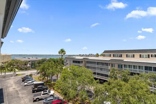 $350,000 | 139 Bluff View Drive, Unit 405, Belleair Bluffs, FL 33770