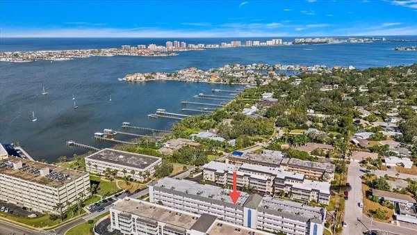 $350,000 | 139 Bluff View Drive, Unit 405, Belleair Bluffs, FL 33770