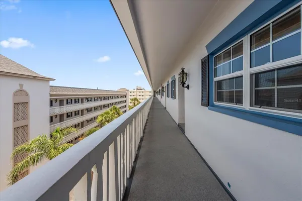 $350,000 | 139 Bluff View Drive, Unit 405, Belleair Bluffs, FL 33770