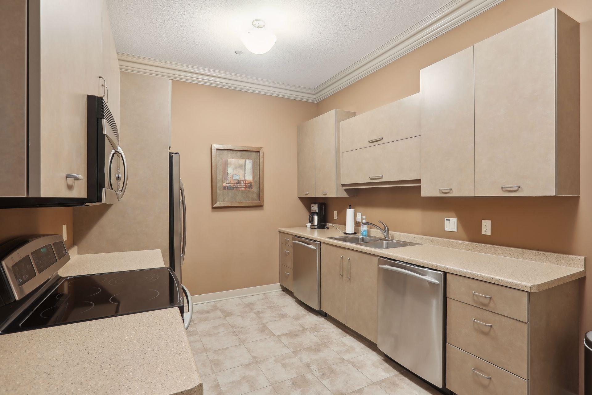 555 Oak Ridge Place, Unit 360 Hopkins, MN 55305 - Photo 38 of 46