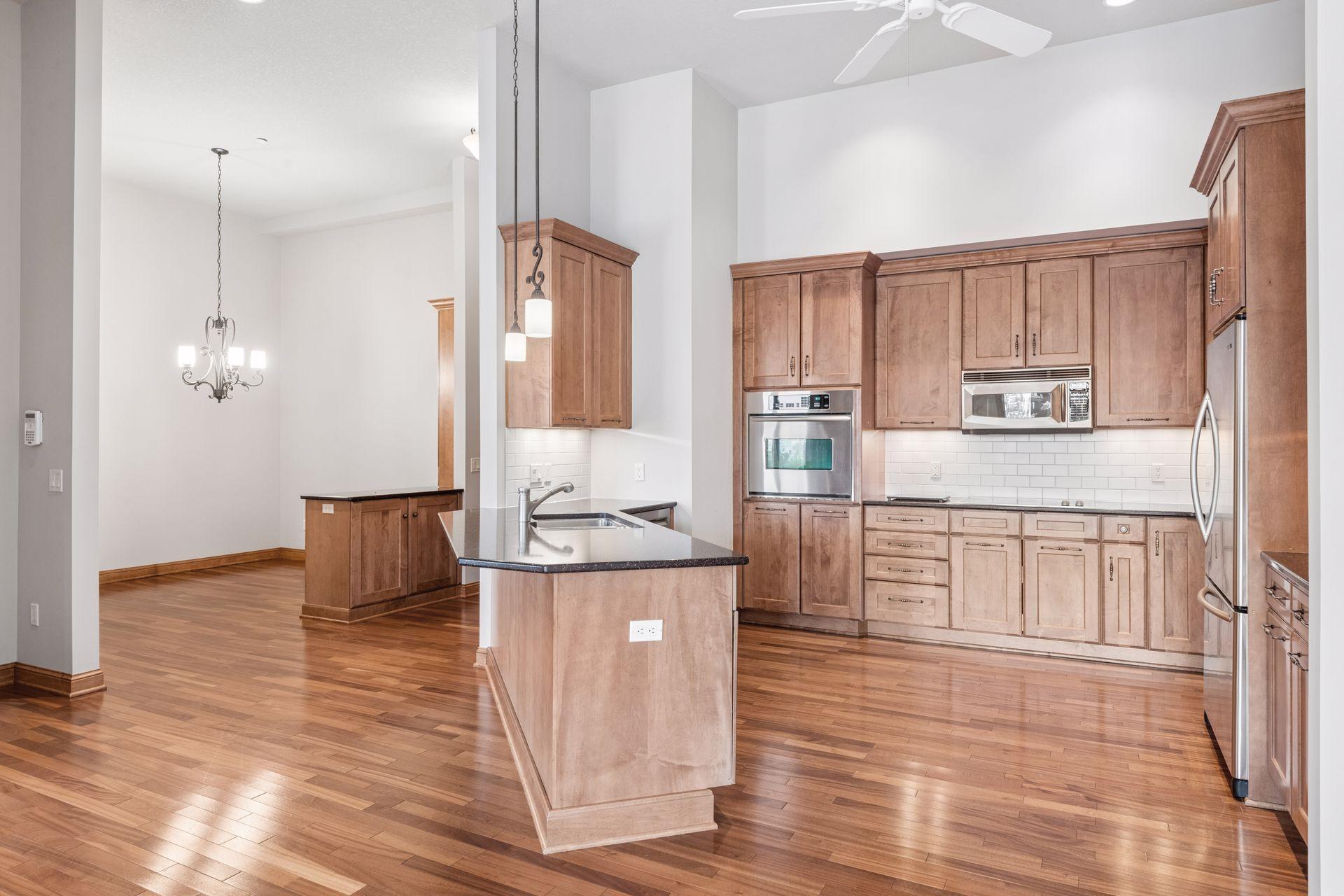 555 Oak Ridge Place, Unit 360 Hopkins, MN 55305 - Photo 4 of 46